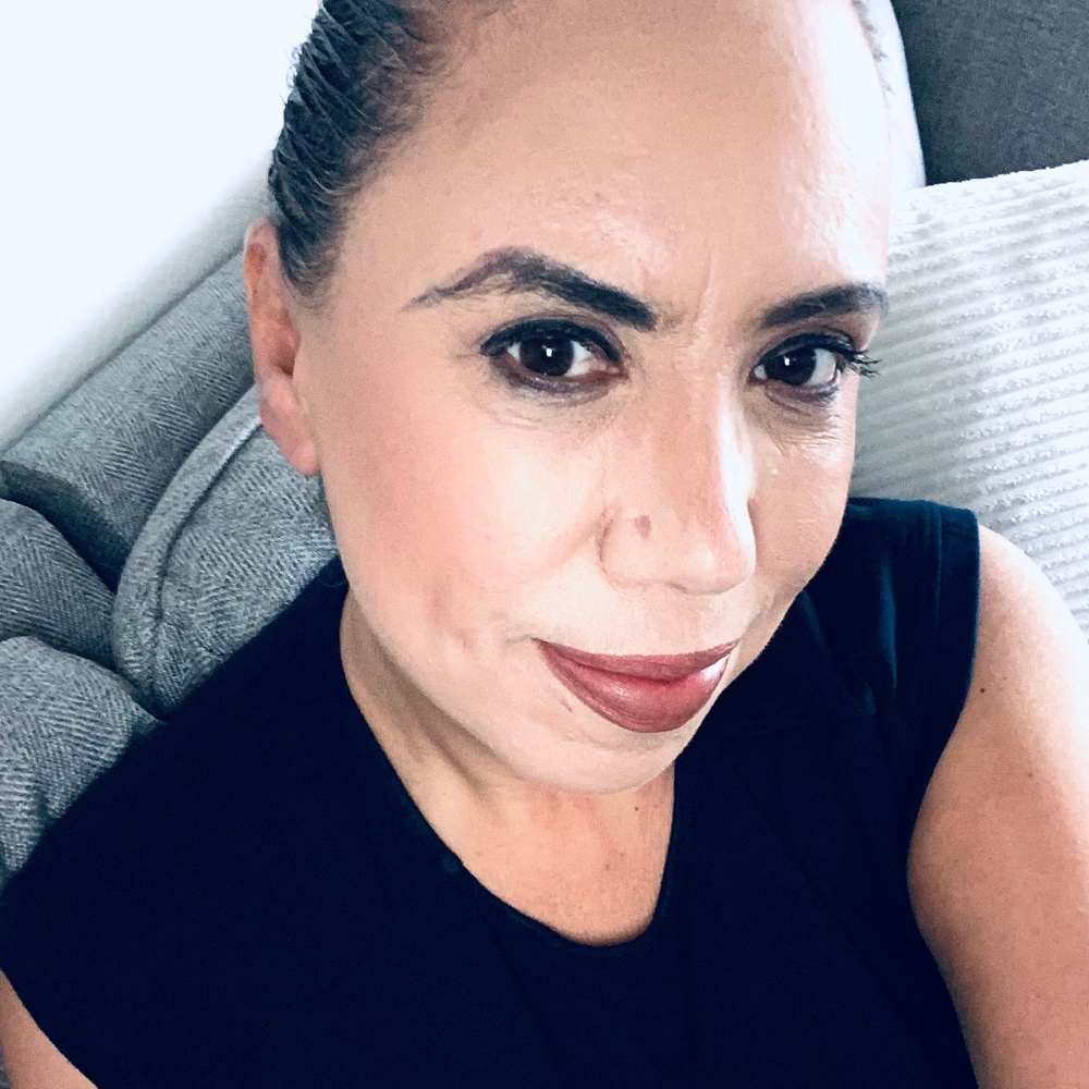 Meet your Posher, Nadine